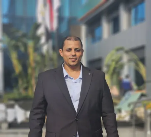 عزالدين القاضي