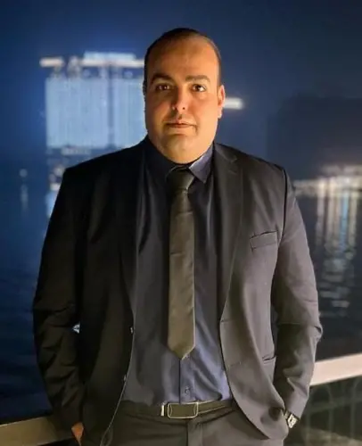 أحمد كامل