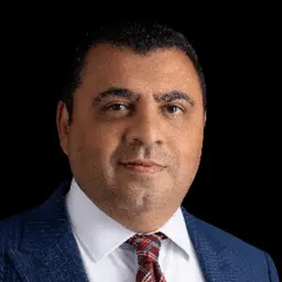 عمرو عباس