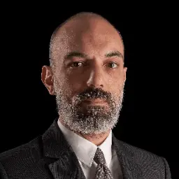 عمرو باجاتو