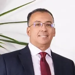 أنور زيدان