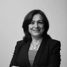 مني ذو الفقار