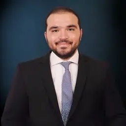 مصطفي سري