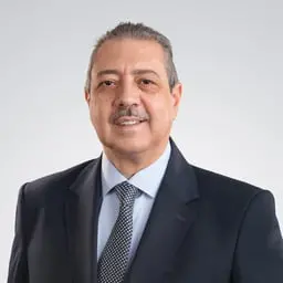عمر أبو العينين