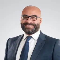 أسامة عبد المولي