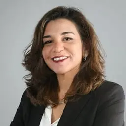 رنا النحال